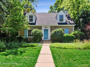 3308 Grant St, Evanston, IL 60201