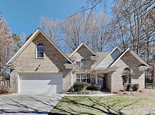 6808 Loretta Pl, Charlotte, NC 28215