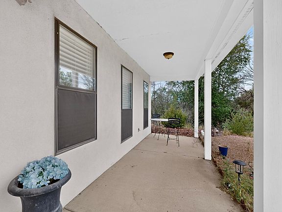 4th image of 4 Quail Run Ct