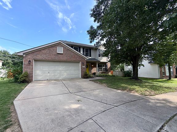 2nd image of 404 Sandersville Ct