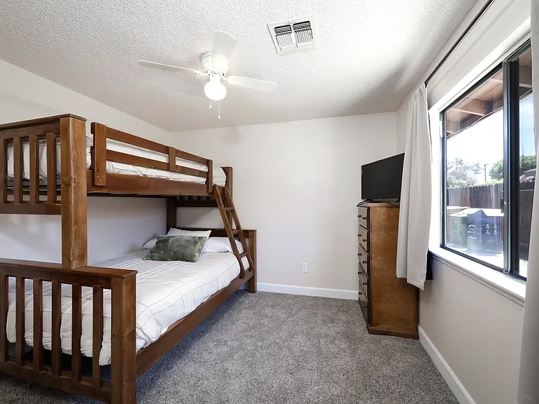 4304 Milo Ave — Photo 39