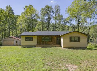 1084 Henley Rd, Ashland City, TN 37015