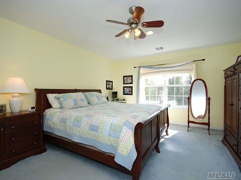 5th image of 26 Chelsea Dr