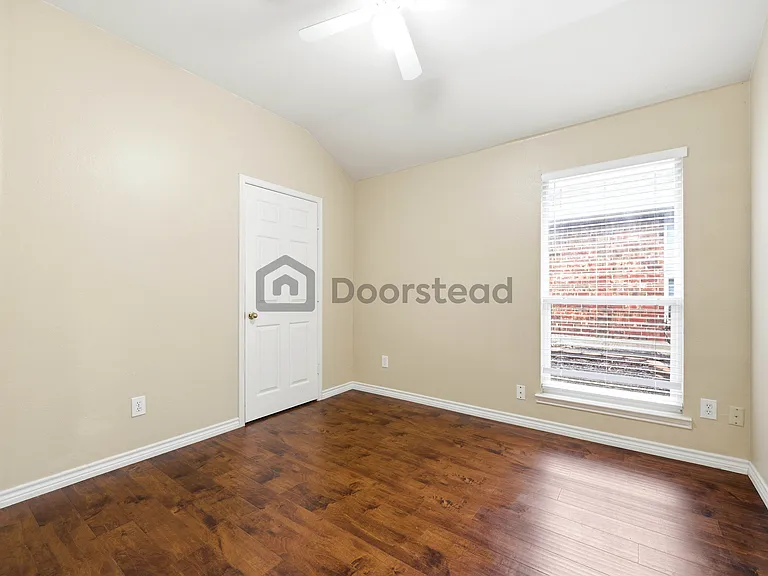 15809 Ducote Dr — Photo 33