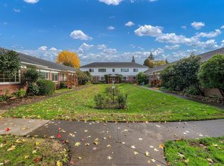 4140 SE 37th Ave APT 15, Portland, OR 97202