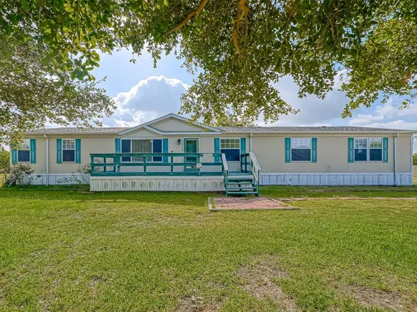 1956 Ashley Lane, Sealy, TX 77474