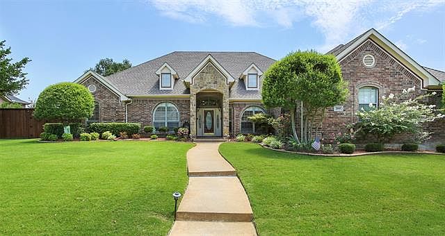1st image of 2605 Russwood Dr