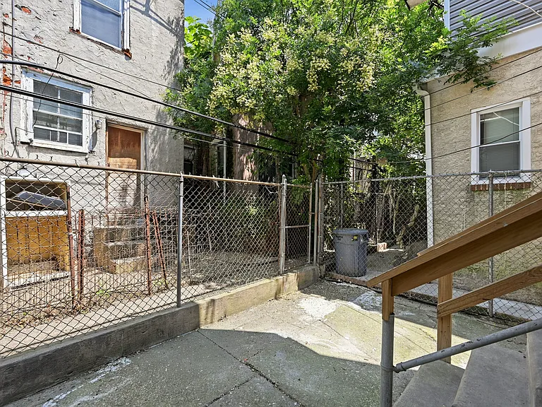 5459 Race St — Photo 12