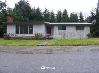 33 Kellogg St E, Clallam Bay, WA 98326