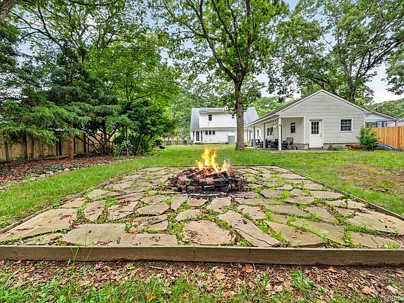2nd image of 125 Keller Drive