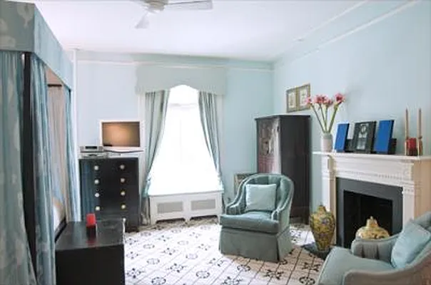 Sold by Corcoran | media 30