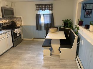 40 Frawley St, Warwick, RI 02889