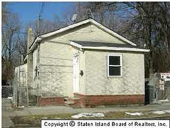 106 Holland Avenue  image 1 of 5
