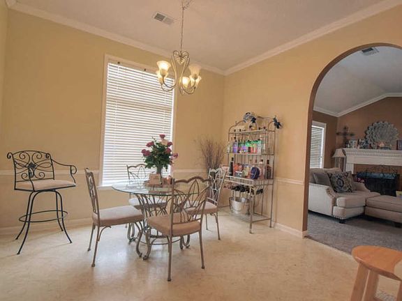 2nd image of 4640 Meadow Cliff Dr