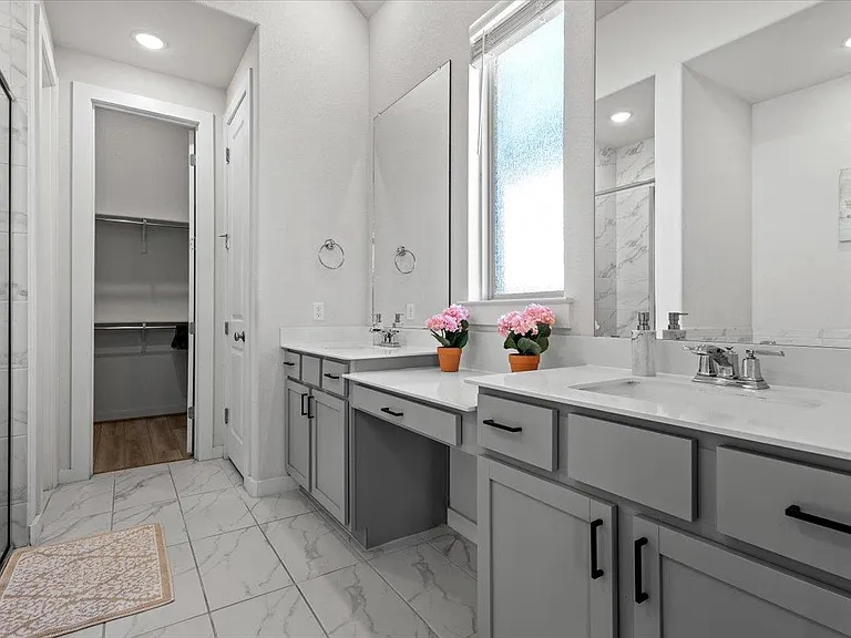1812 David Ezra St — Photo 19