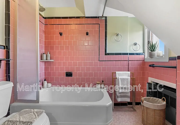 278 Lafayette St #5 — Photo 3