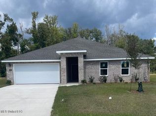 1048 Enclave Cir, Long Beach, MS 39560