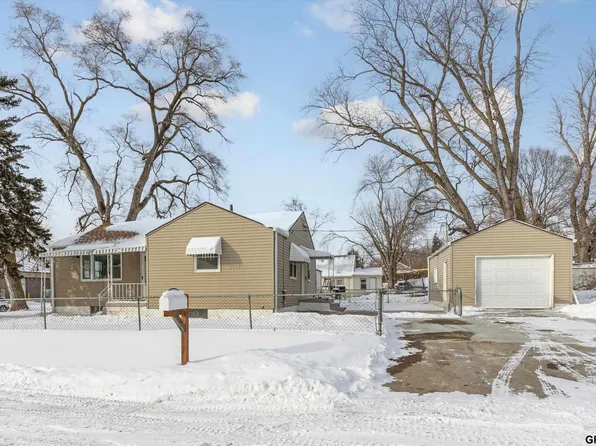 2505 N 84th St, Omaha, NE 68134