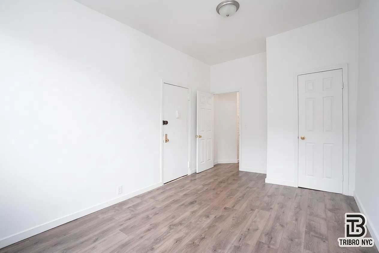 214 East 111th Street — Photo 4