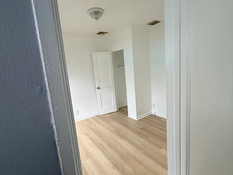 220 Walton Blvd #2 — Photo 16