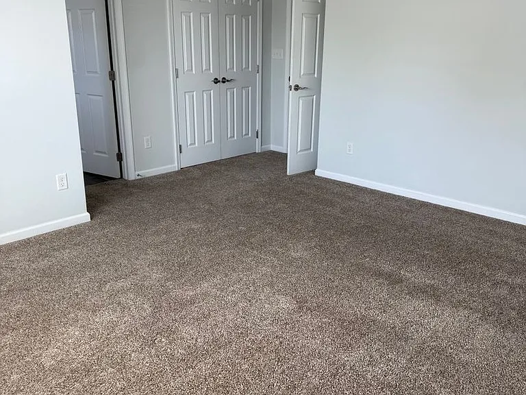 138 Delano Dr — Photo 20