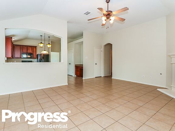 4th image of 908 Lindstrom Dr