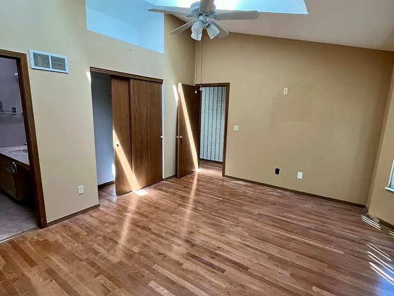 14312 Jamestown Bay Dr — Photo 11