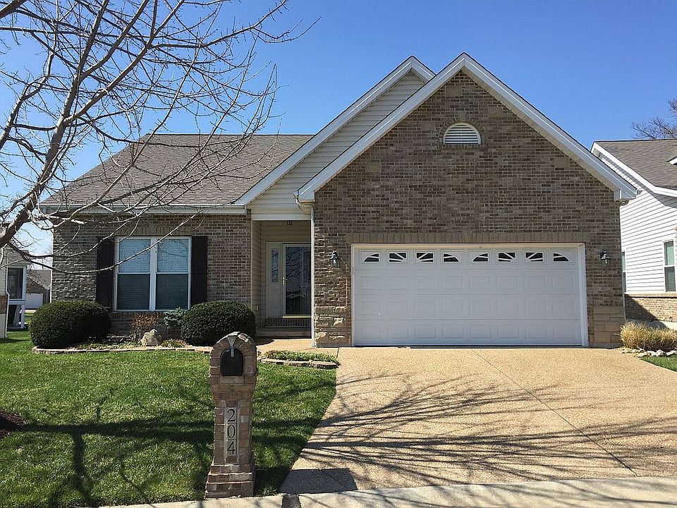 1st image of 204 Strayhorn Dr