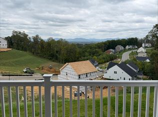 7149 Fairway Ridge Cir, Salem, VA 24153