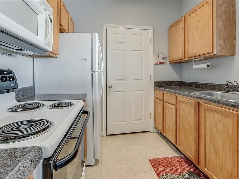 4802 51st St W #2011 — Photo 6