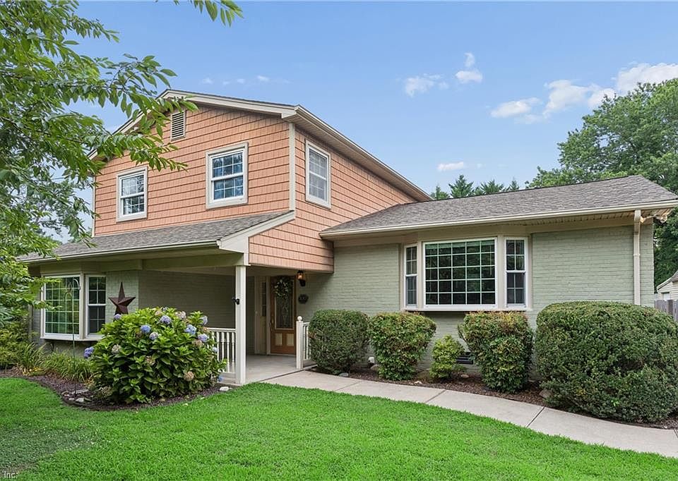 1st image of 100 Cardinal Ln