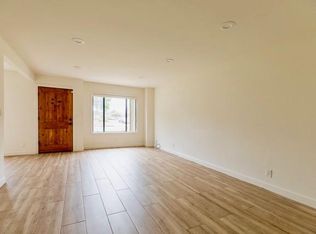 897 Camino Del Sur #B, Isla Vista, CA 93117