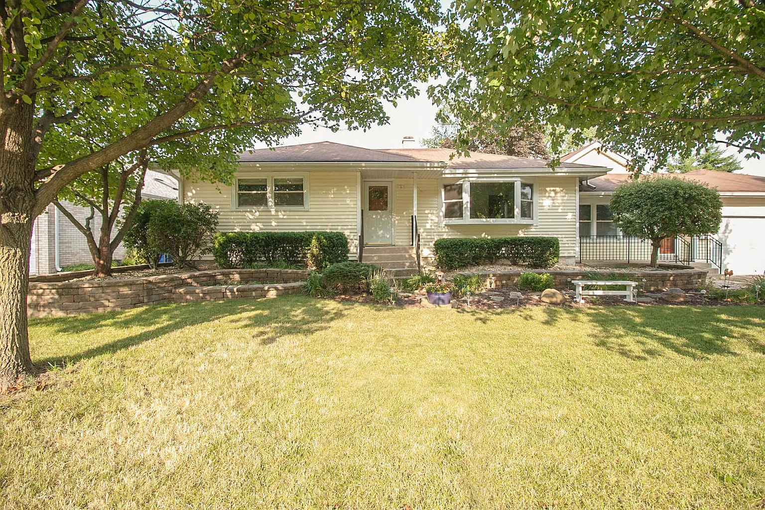 11421 S Normandy Ave photo 1
