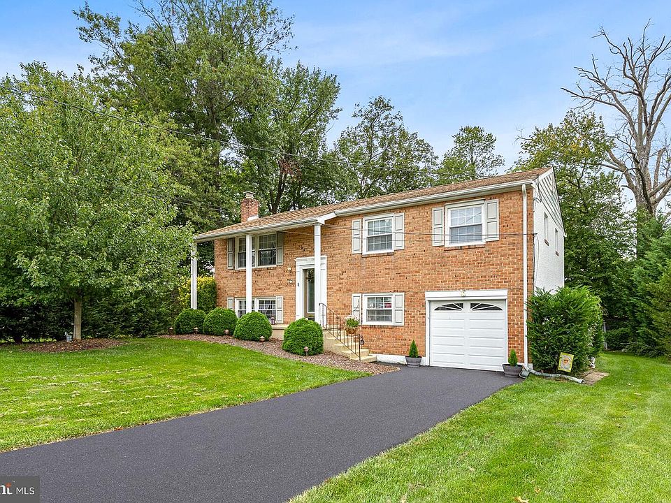 1st image of 1814 Pheasant Cir