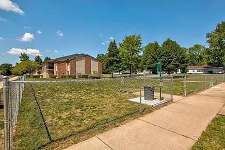 1st image of 2502 Prairie Green Dr #513