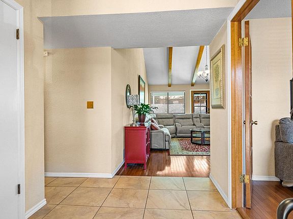 4th image of 848 Brisa Del Mar Dr