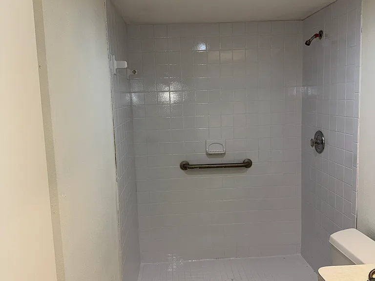 2433 Twin Dr #2433 — Photo 9