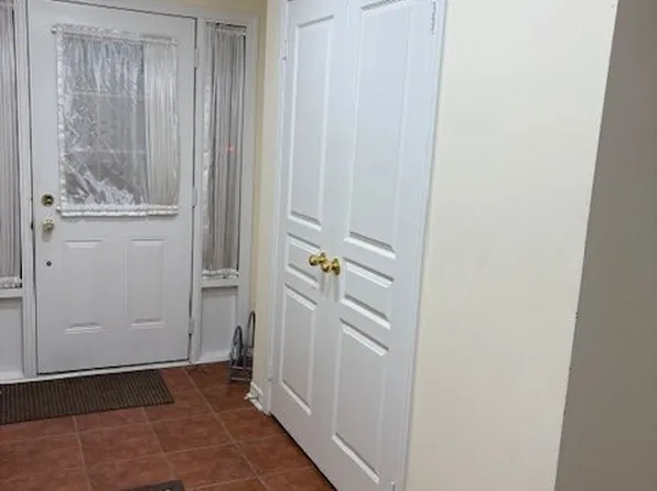 11 Curran Hall Cres, Toronto, ON M1G 0A1