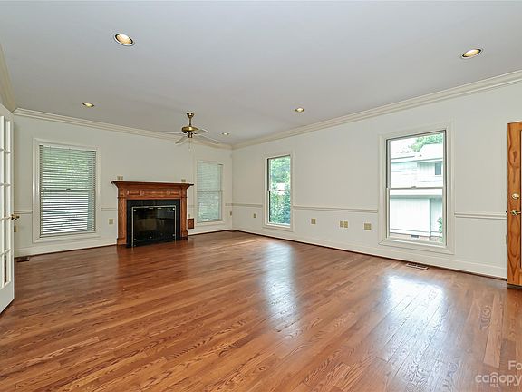 3rd image of 5107 Gamton Ct