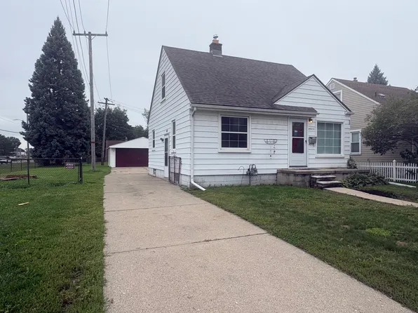 24031 Dartmouth St, Dearborn Heights, MI 48125