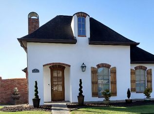 101 Shady Ridge Ln, Lafayette, LA 70508
