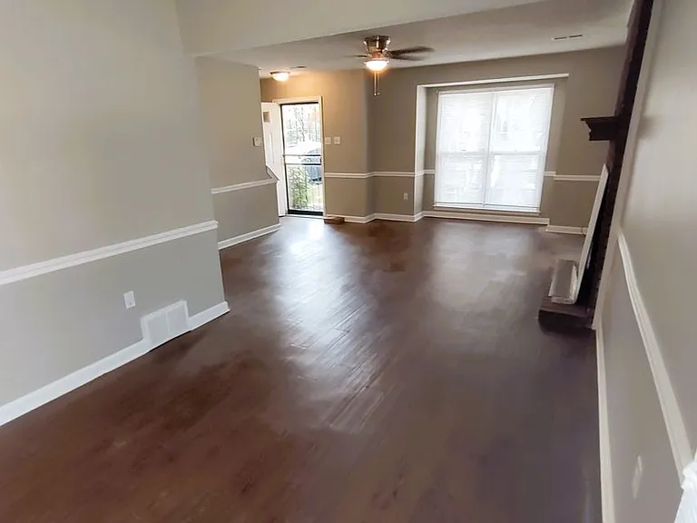 4380 Forest Valley Cv — Photo 2