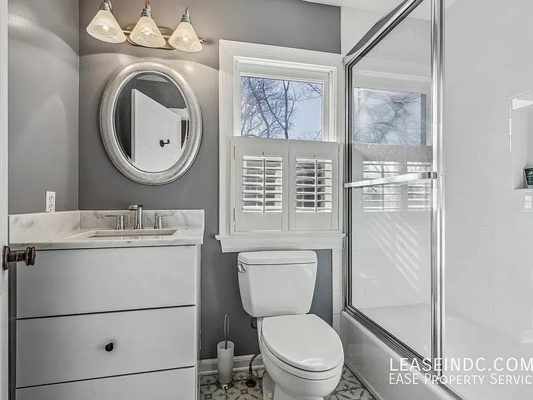4927 Eskridge Ter NW — Photo 32