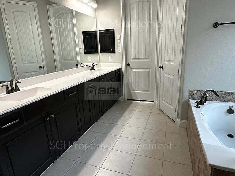 1704 Monahan Dr — Photo 15