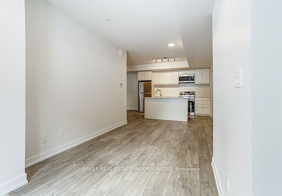 2nd image of 39 Farmstead Rd #111