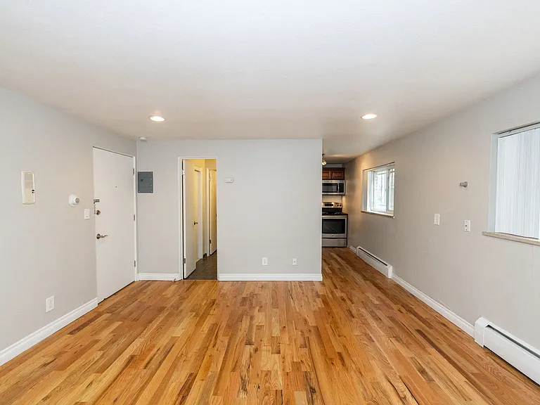 Emerson Flats — Photo 10