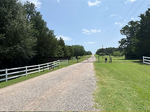 2nd image of 1016 Private Road 7040