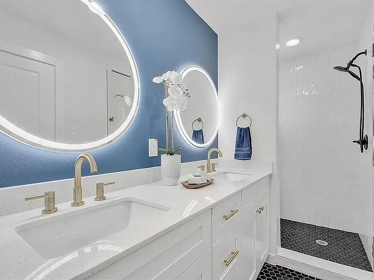 920 Cardinal Ln #2 — Photo 22