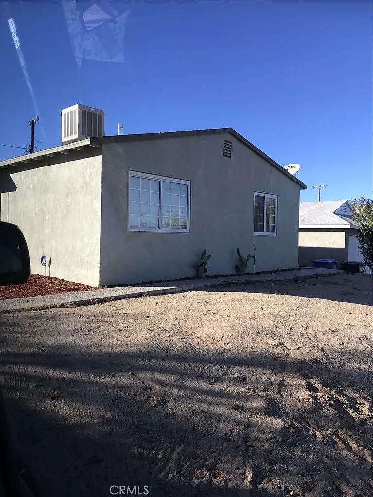 2 bed, 1400 sqft, $1,375 — Photo 1
