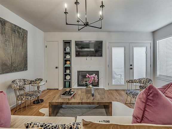 3rd image of 11550 N May Ave APT 101